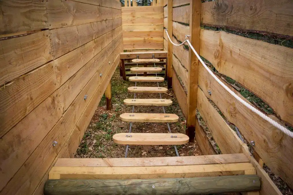 Labyrinthe acrobatique 200m² — La Forêt Enchantée, Malemort-du-Comtat